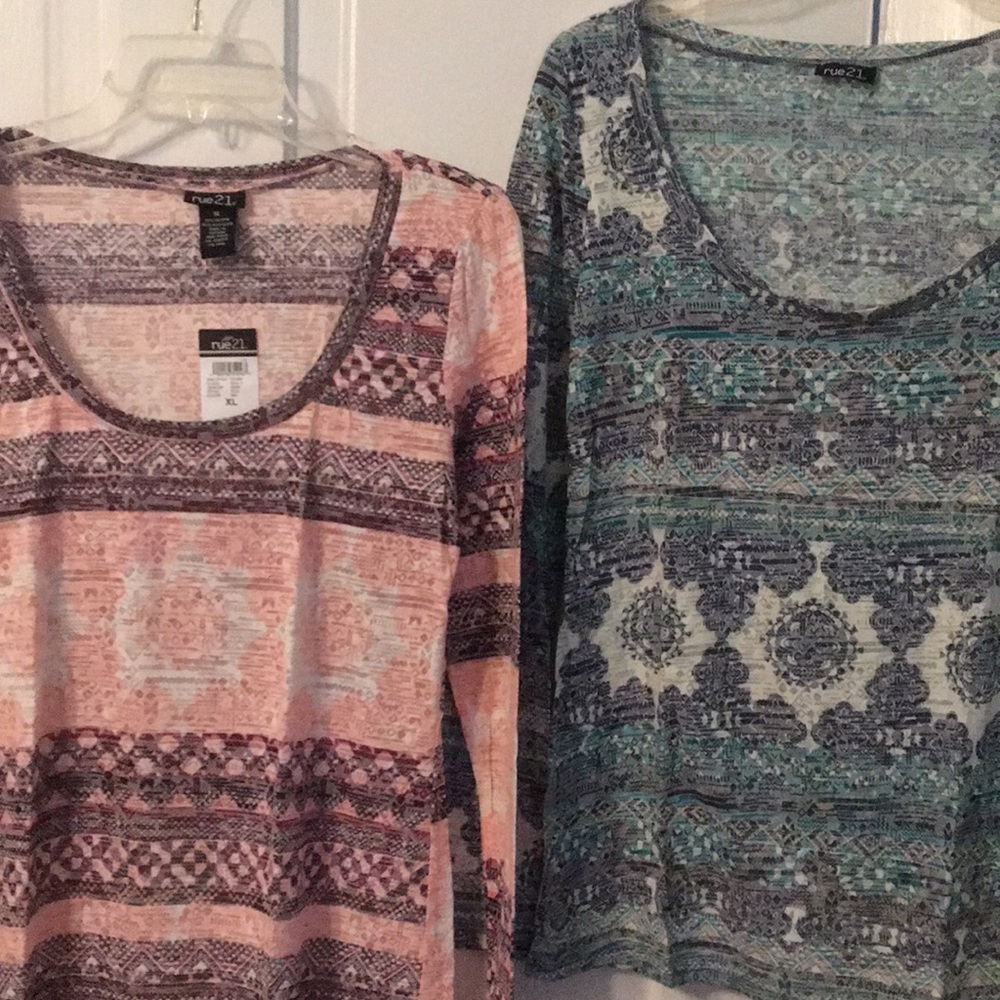 2 for 1 bundle! Two XLARGE Rue21 tops, one NWT
